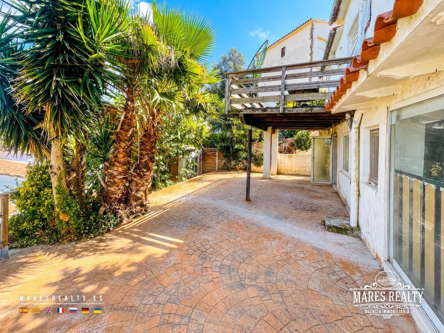 4 sovrum Villa till salu i Lloret de Mar med garage - 190 000 € (Ref: 10099638)