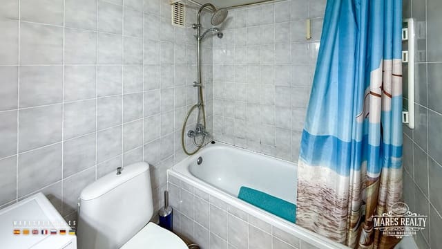 1 quarto Apartamento para venda em Fenals, Lloret de Mar com piscina - 125 000 € (Ref: 10123376)