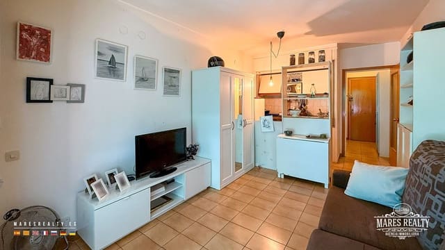 1 sovrum Lägenhet till salu i Fenals, Lloret de Mar med pool - 125 000 € (Ref: 10123376)