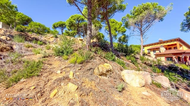 Rakentamaton maa myytävänä paikassa Serra Brava, Lloret de Mar - 70 000 € (Ref: 10154561)