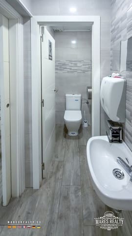 Commercieel te koop in Lloret de Mar - € 160.000 (Ref: 10154562)