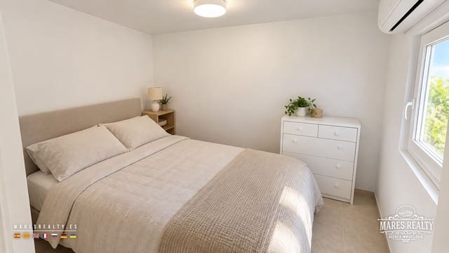 4 soveværelse Villa til salg i Lloret de Mar med swimmingpool garage - € 273.000 (Ref: 10168120)