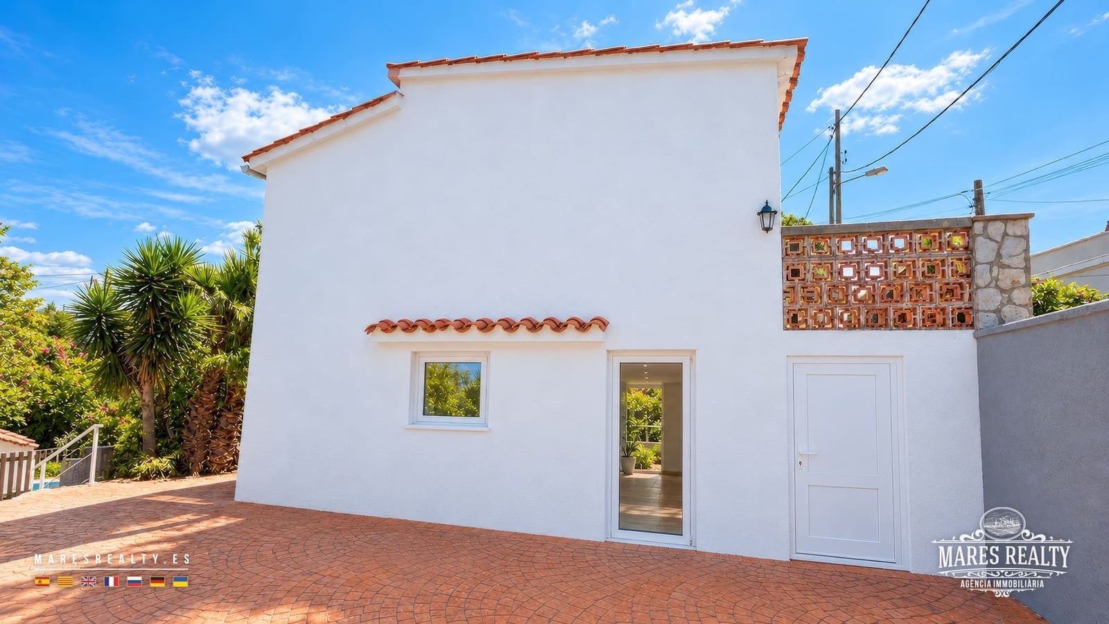 4 soveværelse Villa til salg i Lloret de Mar med swimmingpool garage - € 273.000 (Ref: 10168120)
