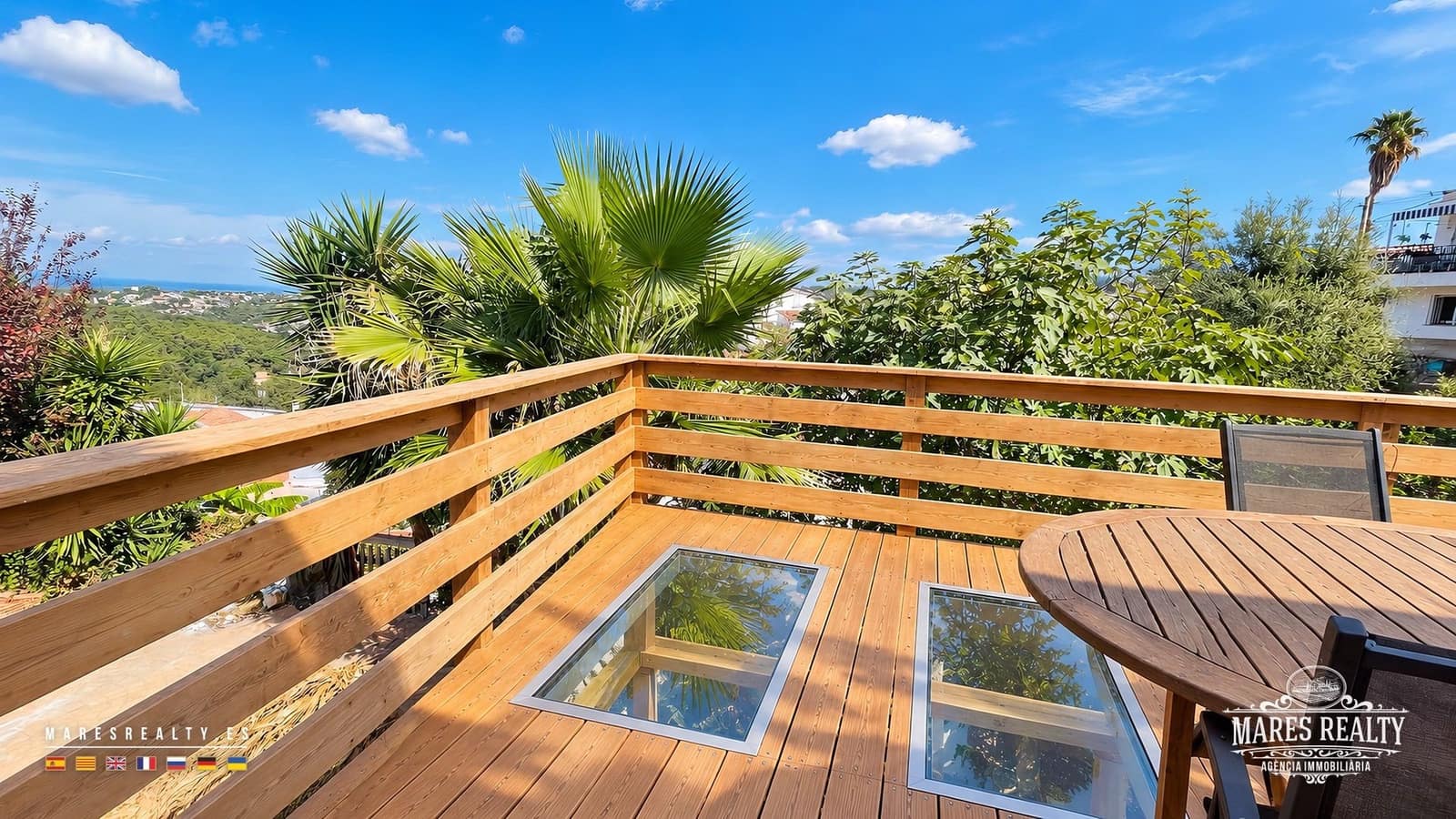 4 soveværelse Villa til salg i Lloret de Mar med swimmingpool garage - € 273.000 (Ref: 10168120)