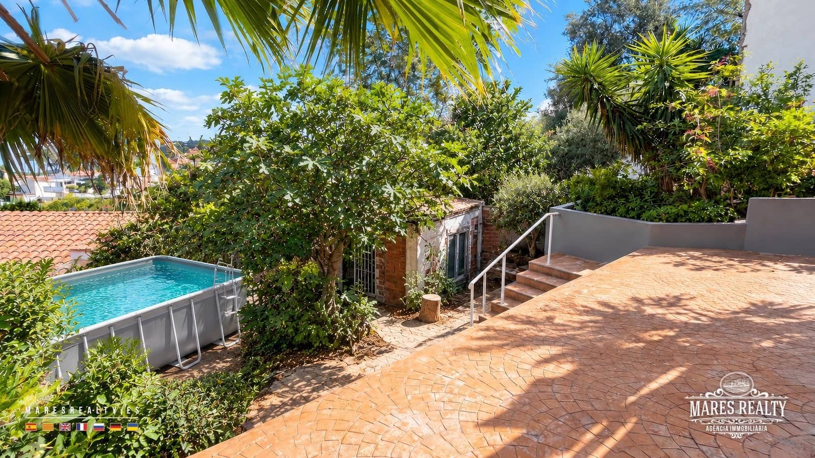 4 soveværelse Villa til salg i Lloret de Mar med swimmingpool garage - € 273.000 (Ref: 10168120)