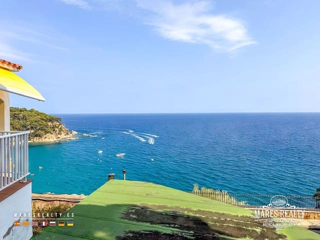 3 slaapkamer Villa te koop in Lloret de Mar met zwembad garage - € 1.500.000 (Ref: 10173136)