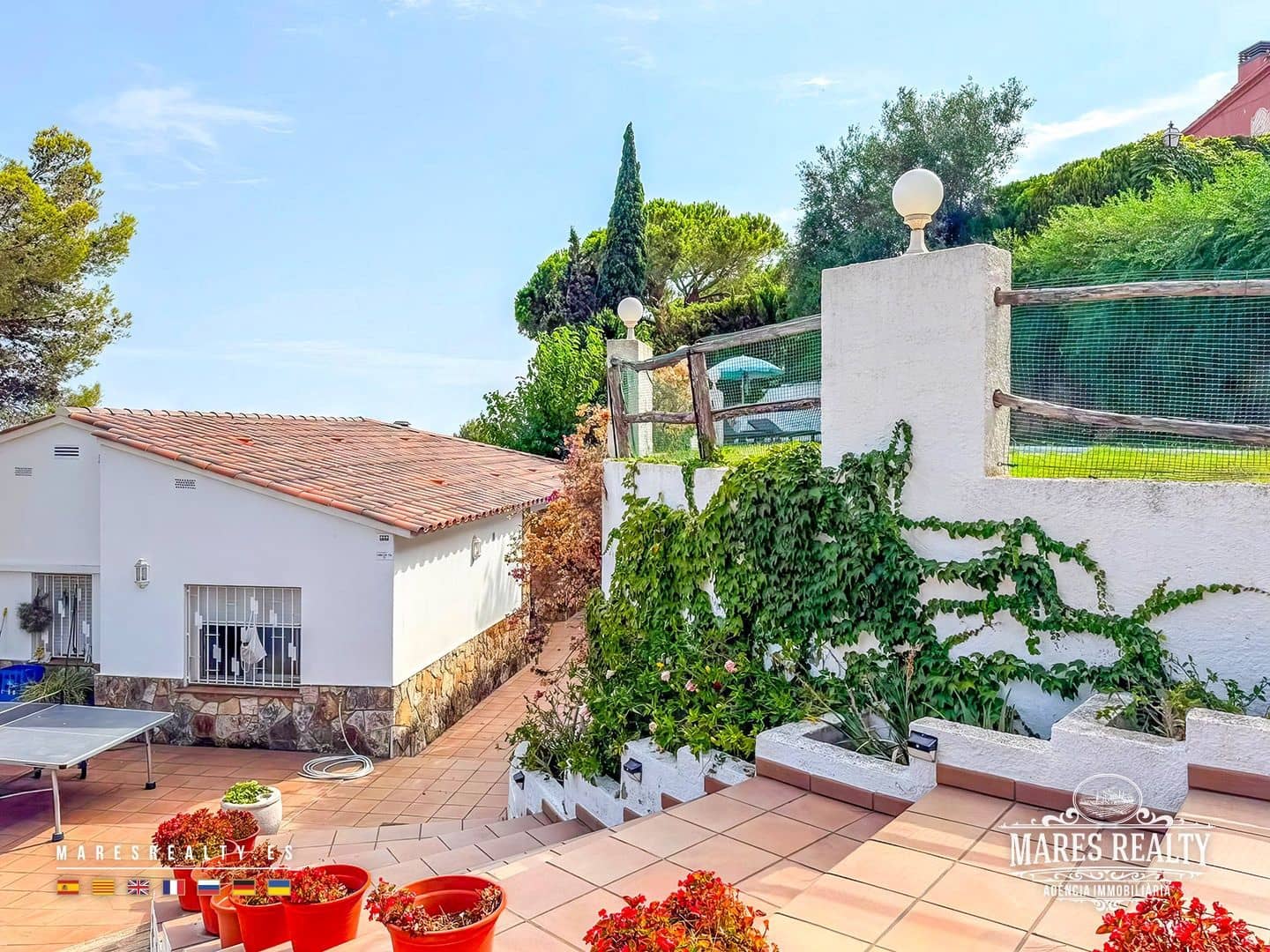 3 soverom Villa til salgs i Lloret de Mar med svømmebasseng garasje - € 1 500 000 (Ref: 10173136)