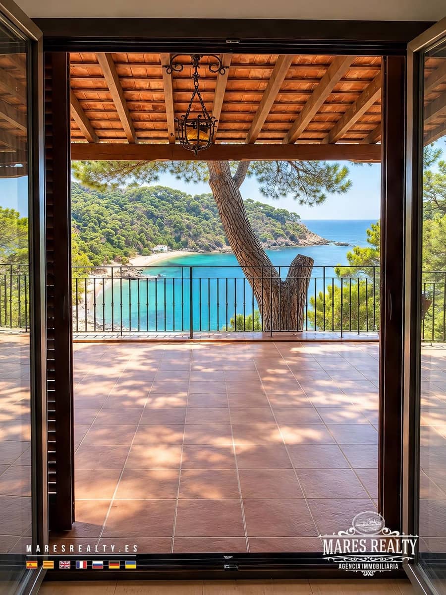 7 slaapkamer Villa te koop in Lloret de Mar met zwembad garage - € 4.200.000 (Ref: 10174337)
