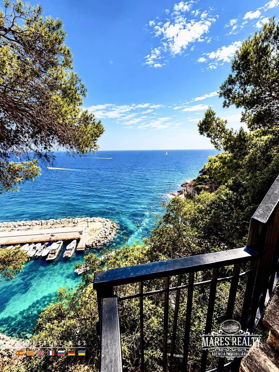 7 slaapkamer Villa te koop in Lloret de Mar met zwembad garage - € 4.200.000 (Ref: 10174337)