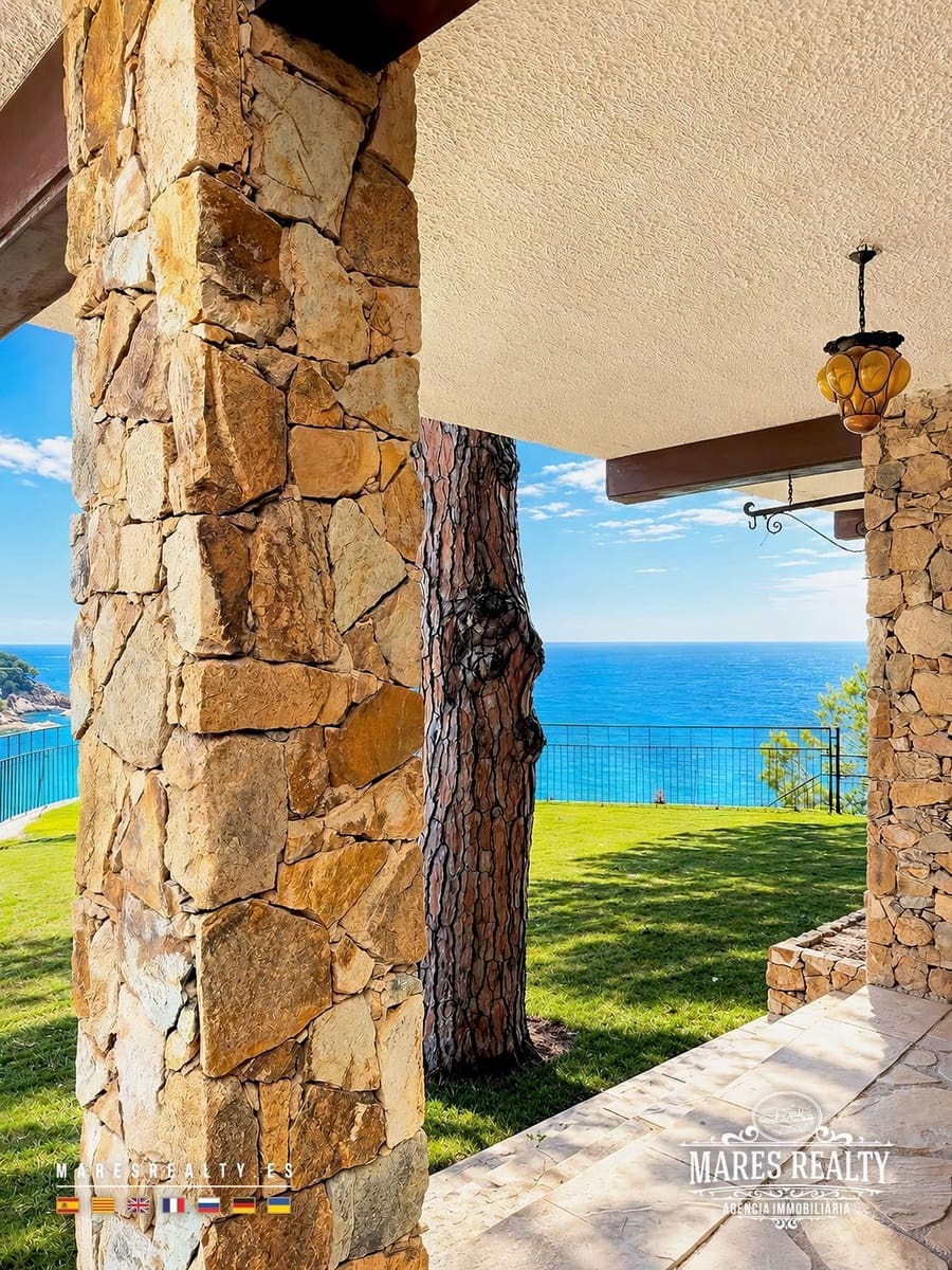 7 slaapkamer Villa te koop in Lloret de Mar met zwembad garage - € 4.200.000 (Ref: 10174337)