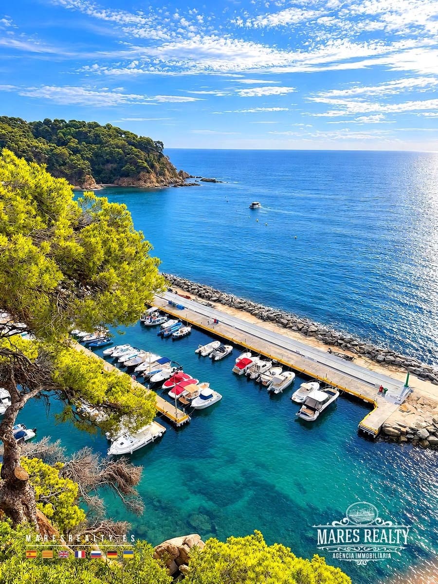 7 slaapkamer Villa te koop in Lloret de Mar met zwembad garage - € 4.200.000 (Ref: 10174337)