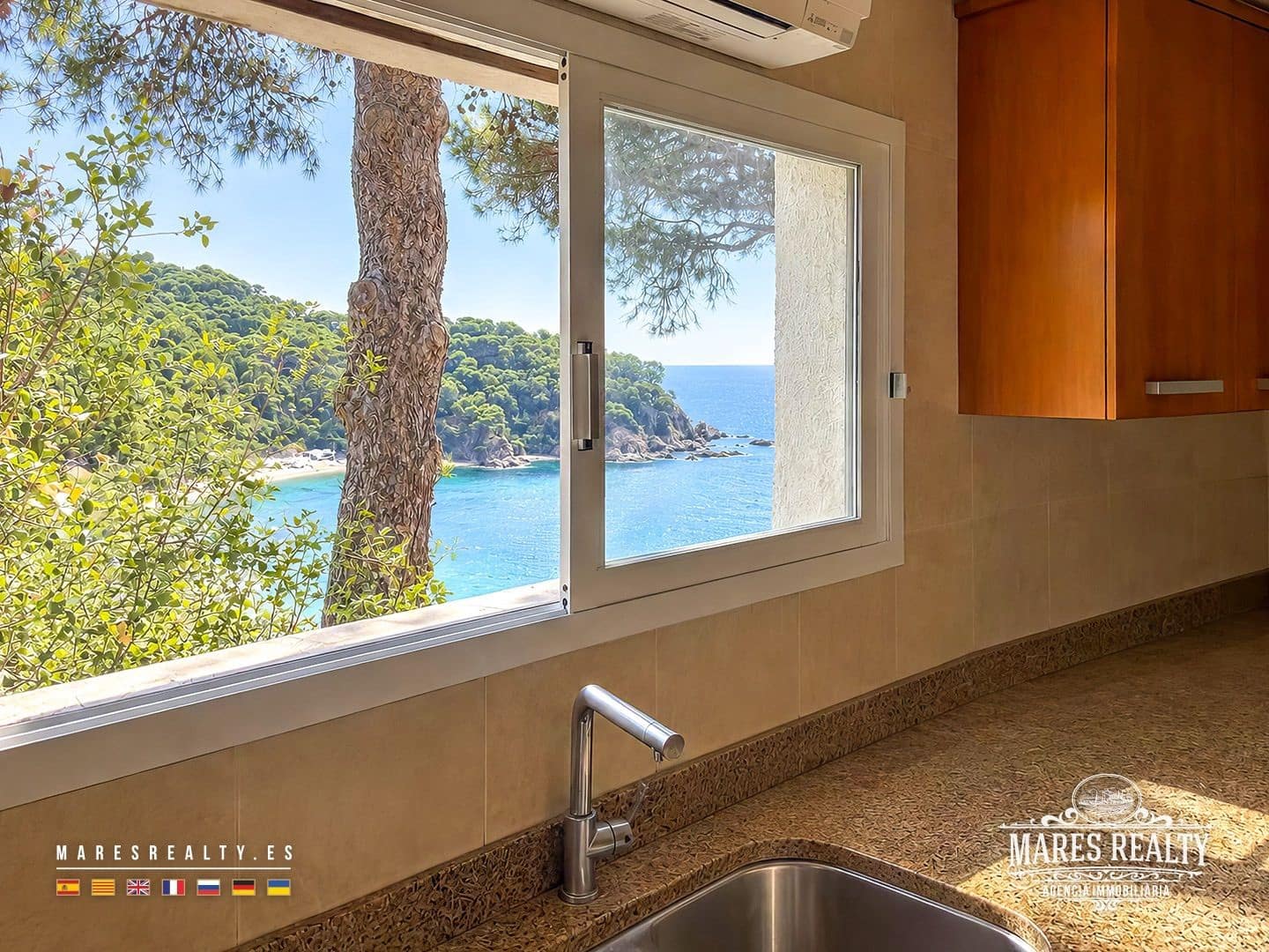 7 slaapkamer Villa te koop in Lloret de Mar met zwembad garage - € 4.200.000 (Ref: 10174337)