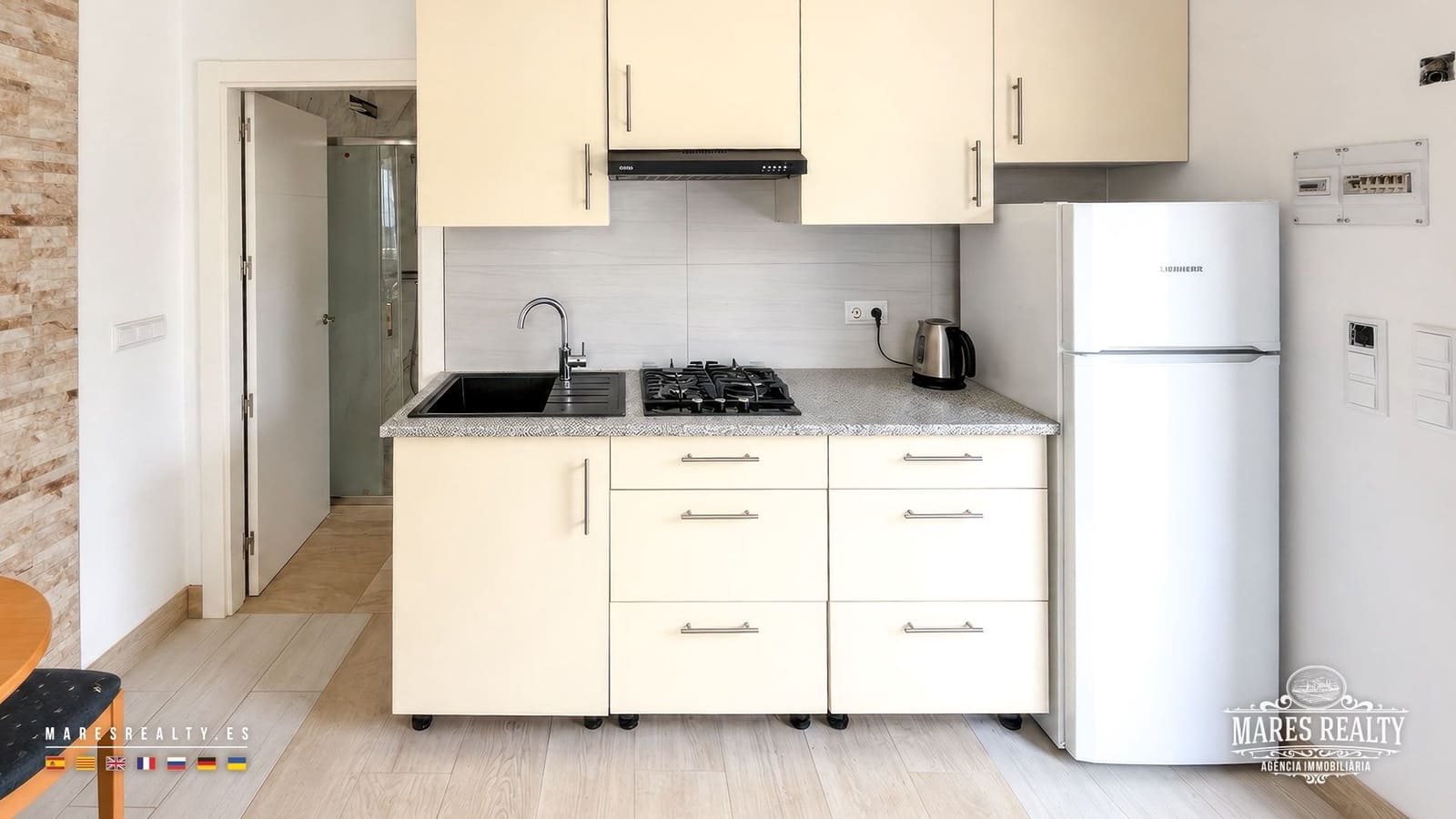 4 sypialnia Willa na sprzedaż w Vidreres z basenem garażem - 299 000 € (Ref: 10179870)