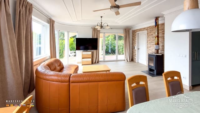 4 sypialnia Willa na sprzedaż w Vidreres z basenem garażem - 299 000 € (Ref: 10179870)