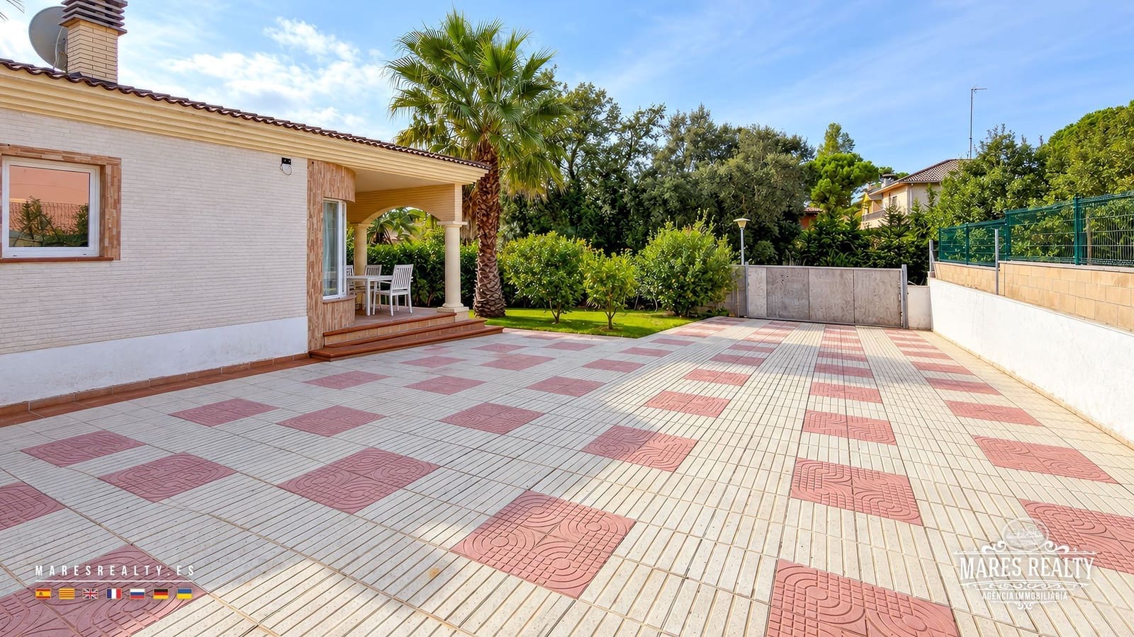 4 sypialnia Willa na sprzedaż w Vidreres z basenem garażem - 299 000 € (Ref: 10179870)