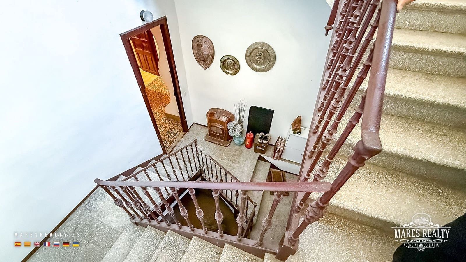 16 bedroom Villa for sale in Caldes de Malavella with garage - € 480,000 (Ref: 10179871)