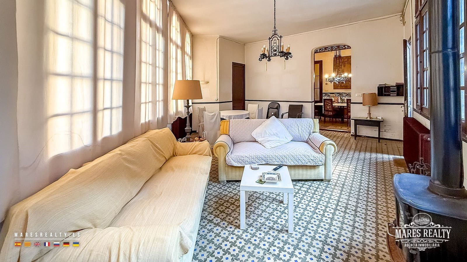 16 bedroom Villa for sale in Caldes de Malavella with garage - € 480,000 (Ref: 10179871)