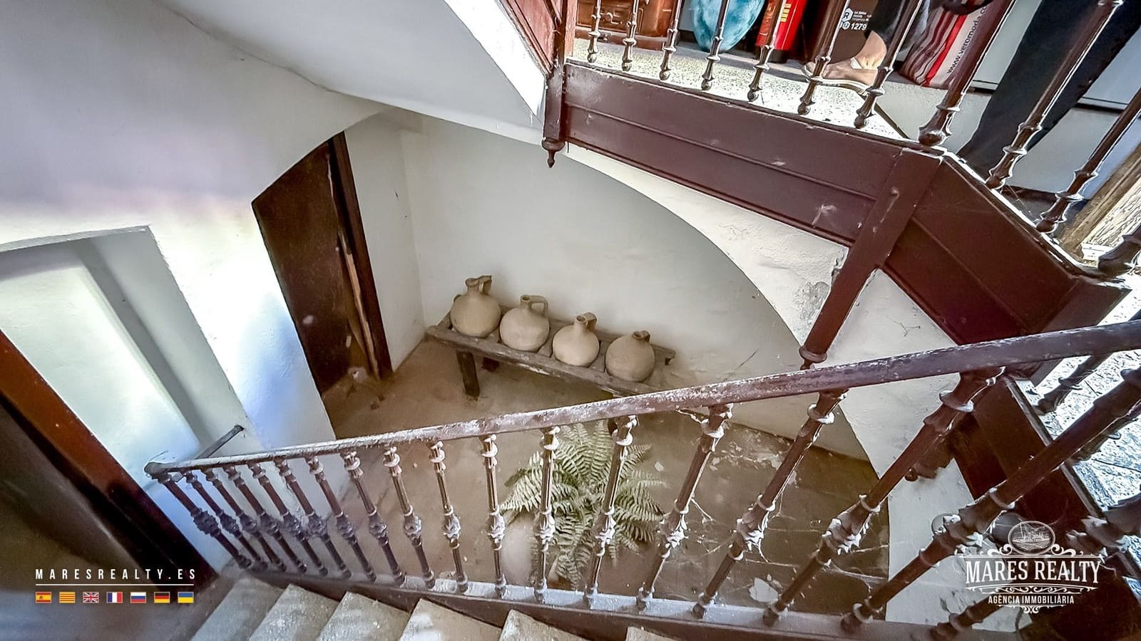 16 bedroom Villa for sale in Caldes de Malavella with garage - € 480,000 (Ref: 10179871)