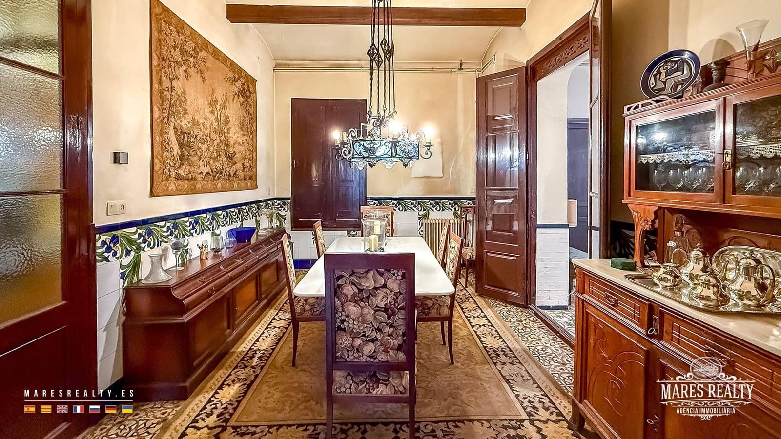 16 bedroom Villa for sale in Caldes de Malavella with garage - € 480,000 (Ref: 10179871)