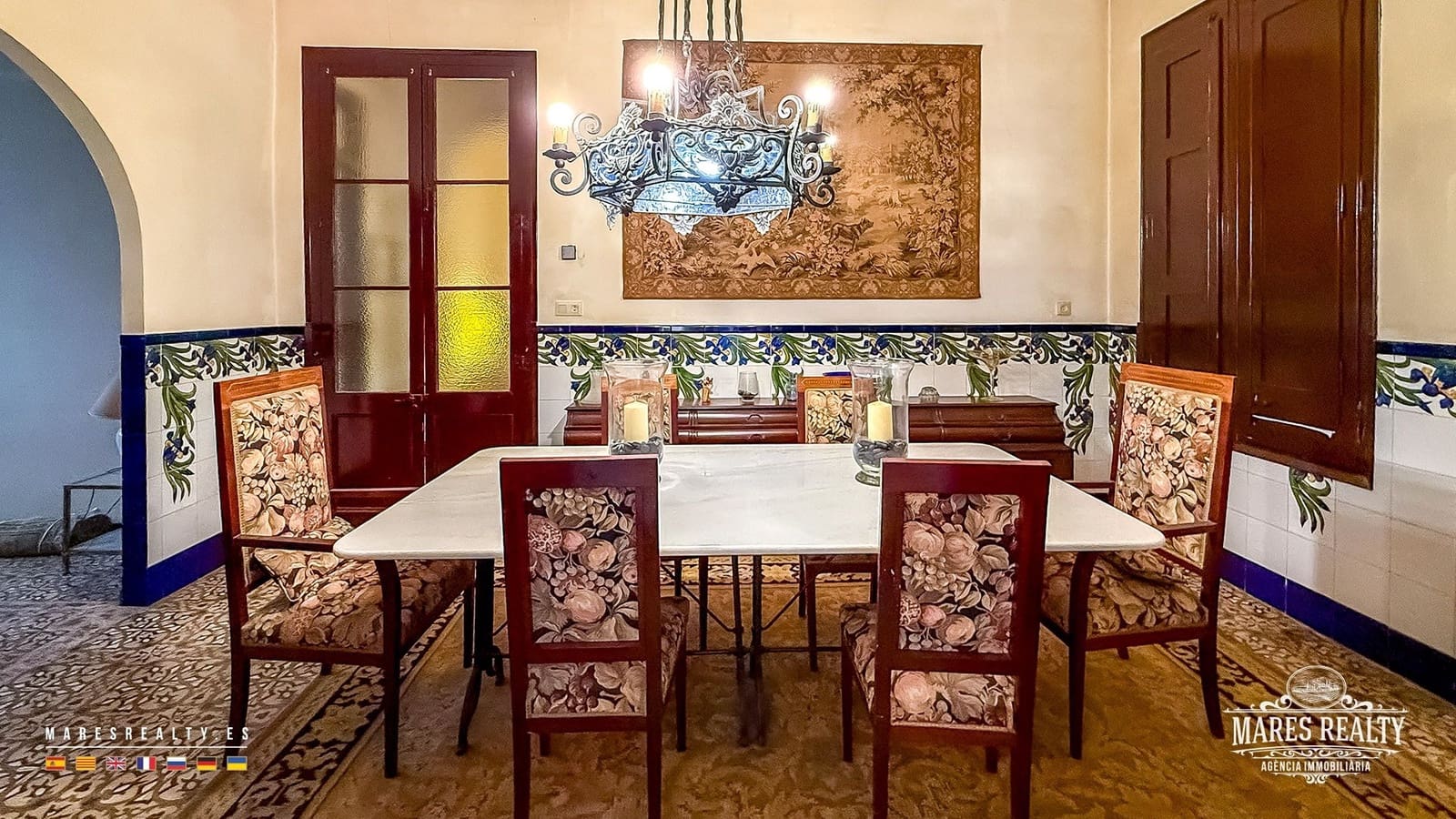 16 bedroom Villa for sale in Caldes de Malavella with garage - € 480,000 (Ref: 10179871)