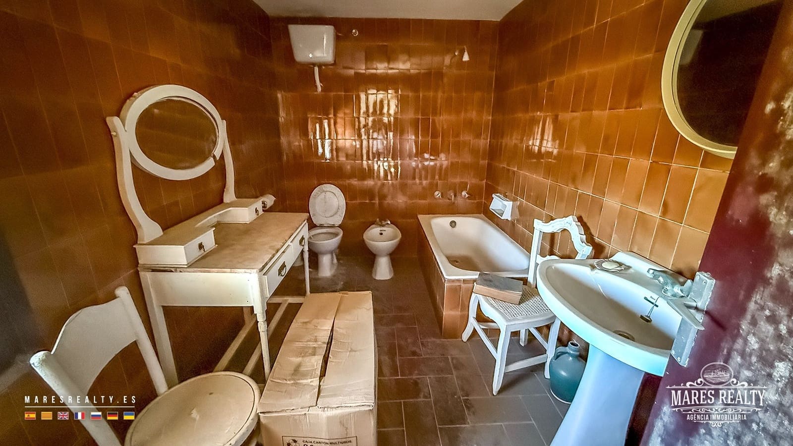 16 bedroom Villa for sale in Caldes de Malavella with garage - € 480,000 (Ref: 10179871)