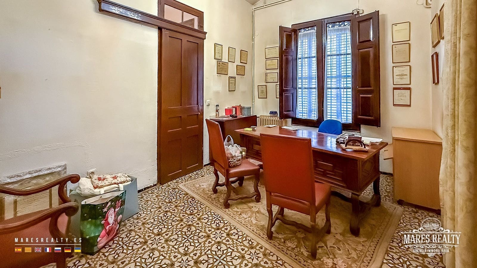 16 bedroom Villa for sale in Caldes de Malavella with garage - € 480,000 (Ref: 10179871)