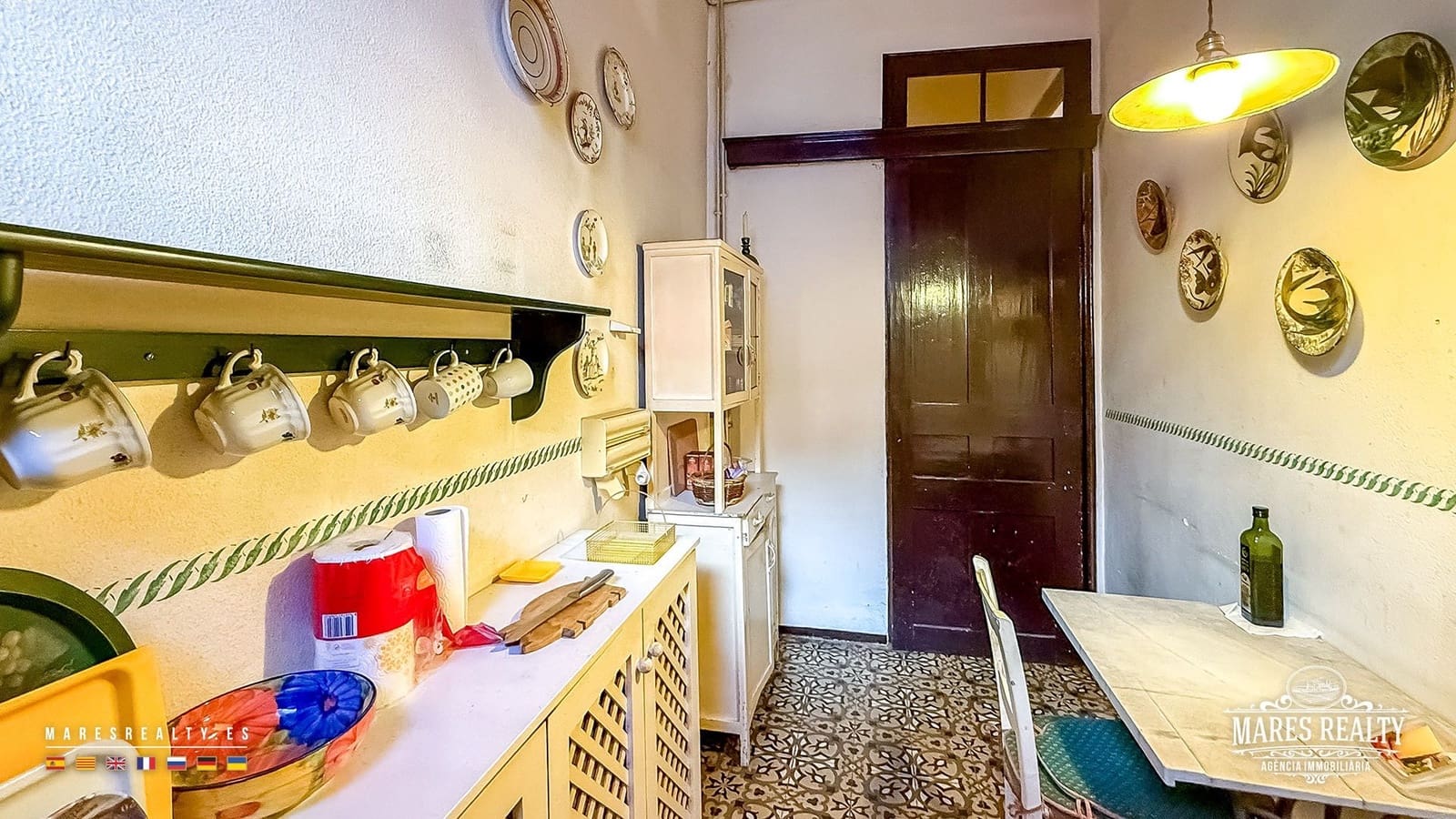 16 bedroom Villa for sale in Caldes de Malavella with garage - € 480,000 (Ref: 10179871)
