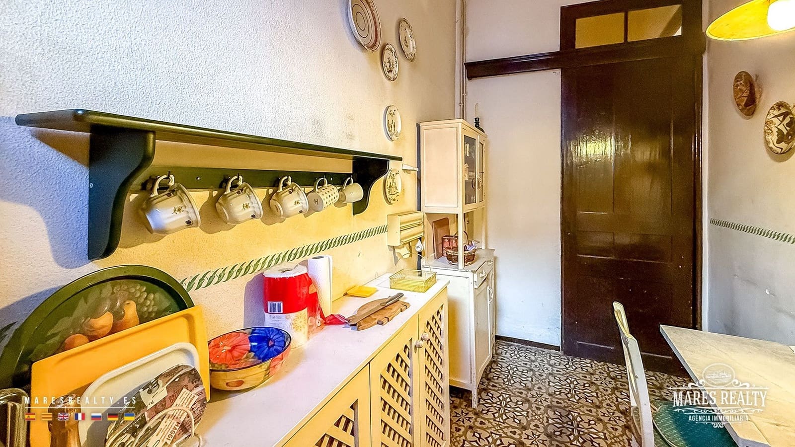 16 bedroom Villa for sale in Caldes de Malavella with garage - € 480,000 (Ref: 10179871)