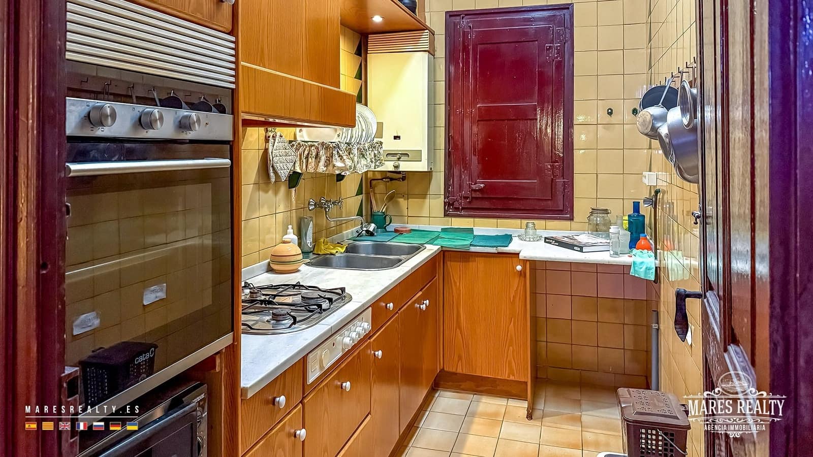 16 bedroom Villa for sale in Caldes de Malavella with garage - € 480,000 (Ref: 10179871)