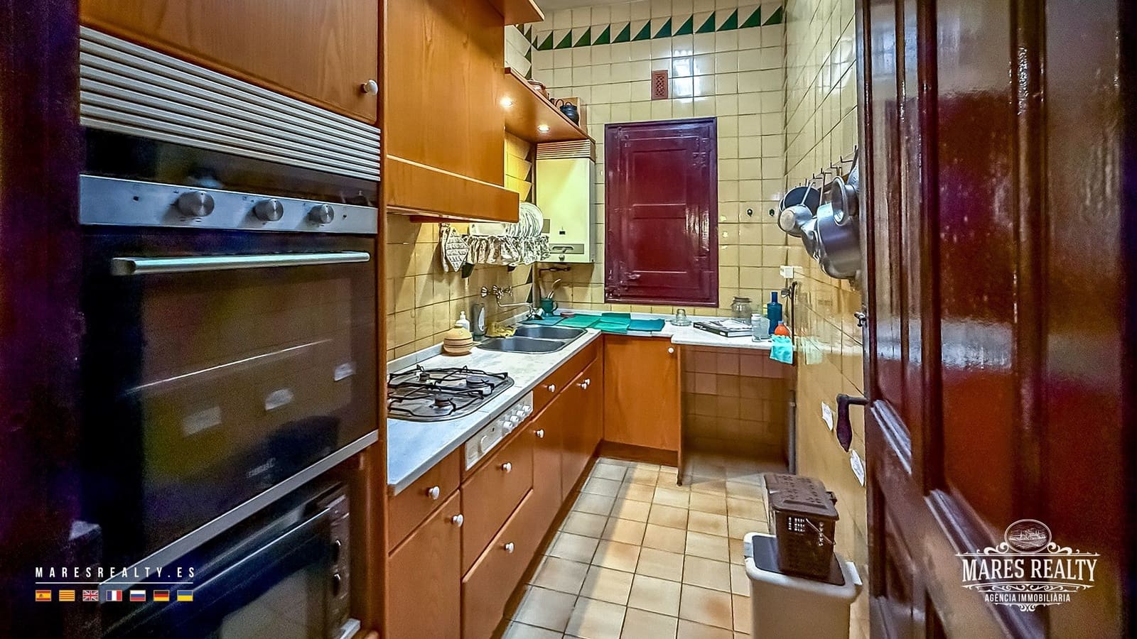 16 bedroom Villa for sale in Caldes de Malavella with garage - € 480,000 (Ref: 10179871)