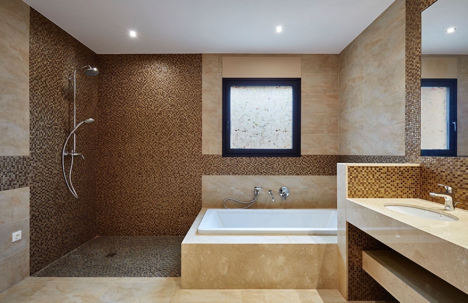 4 chambre Villa/Maison à vendre à Lloret de Mar avec piscine garage - 1 900 000 € (Ref: 7335323)