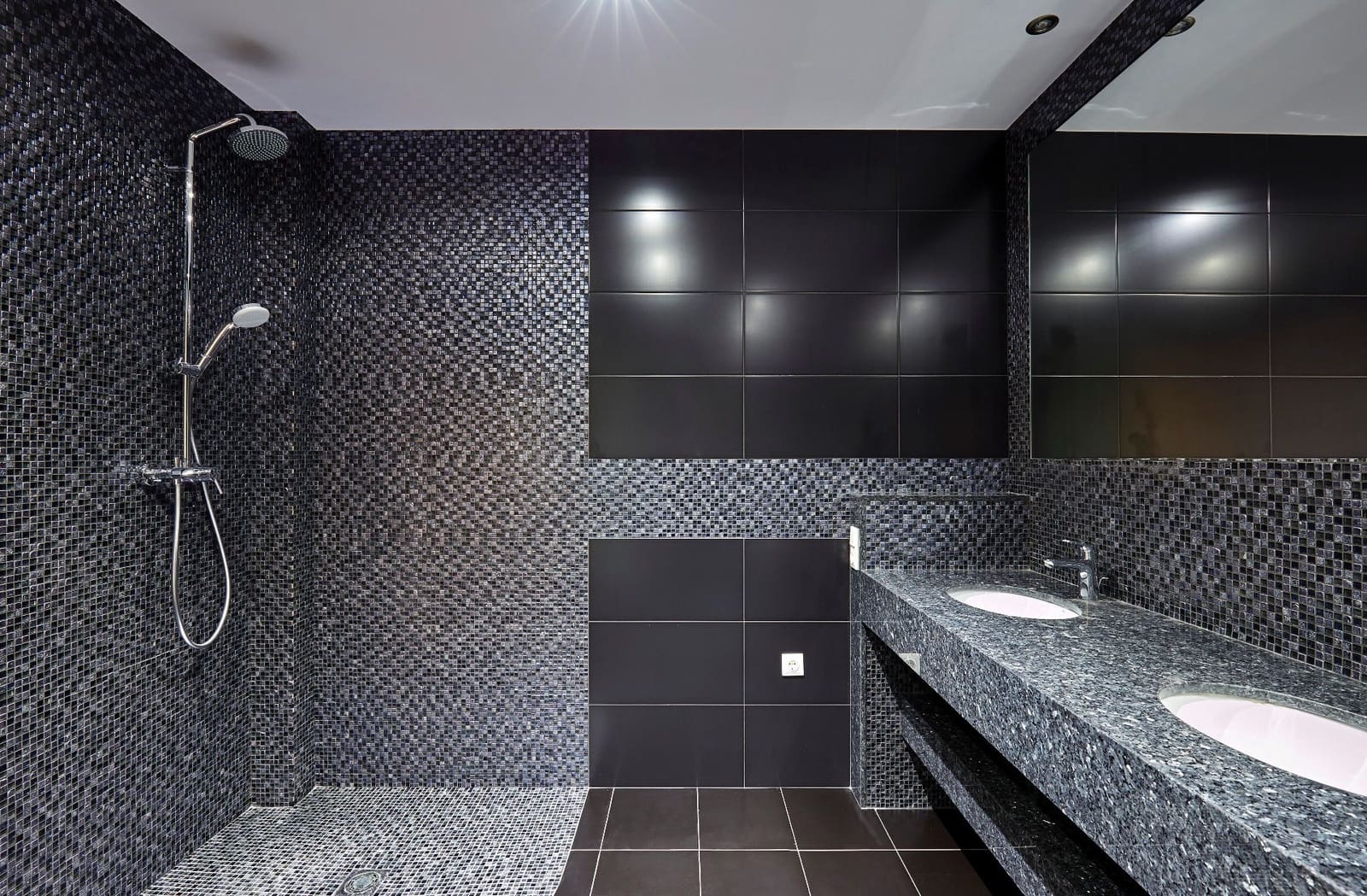 4 chambre Villa/Maison à vendre à Lloret de Mar avec piscine garage - 1 900 000 € (Ref: 7335323)