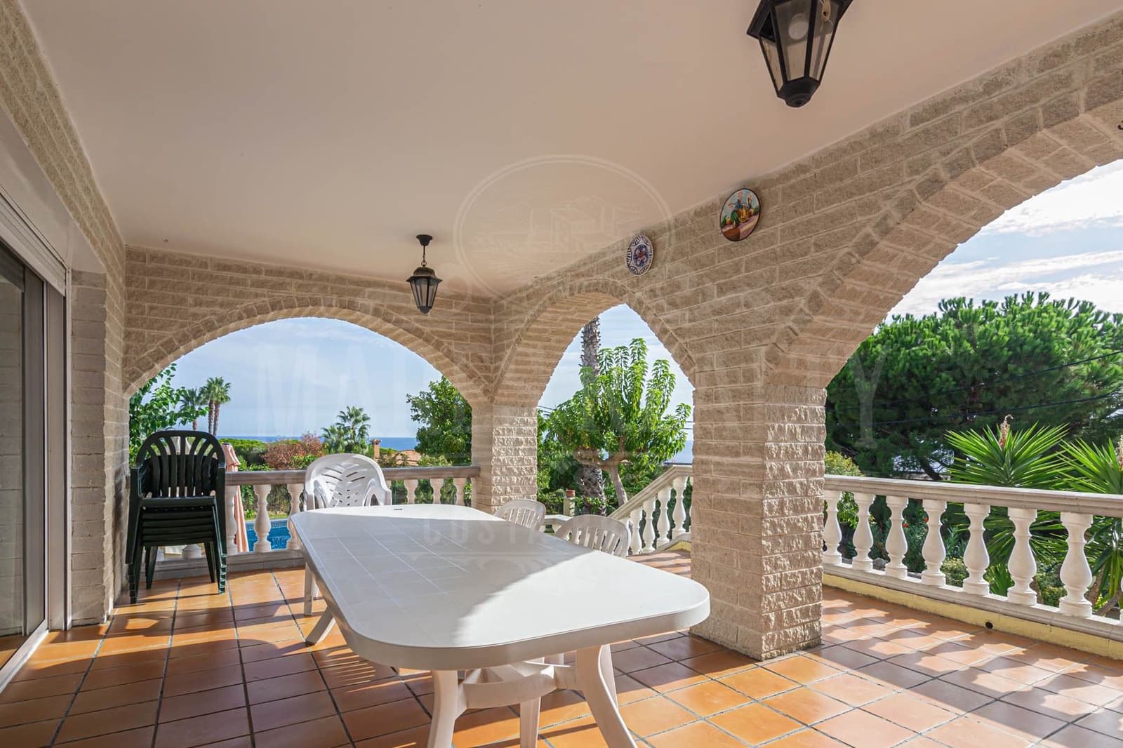 8 chambre Villa/Maison à vendre à Lloret de Mar avec piscine garage - 845 000 € (Ref: 7335363)