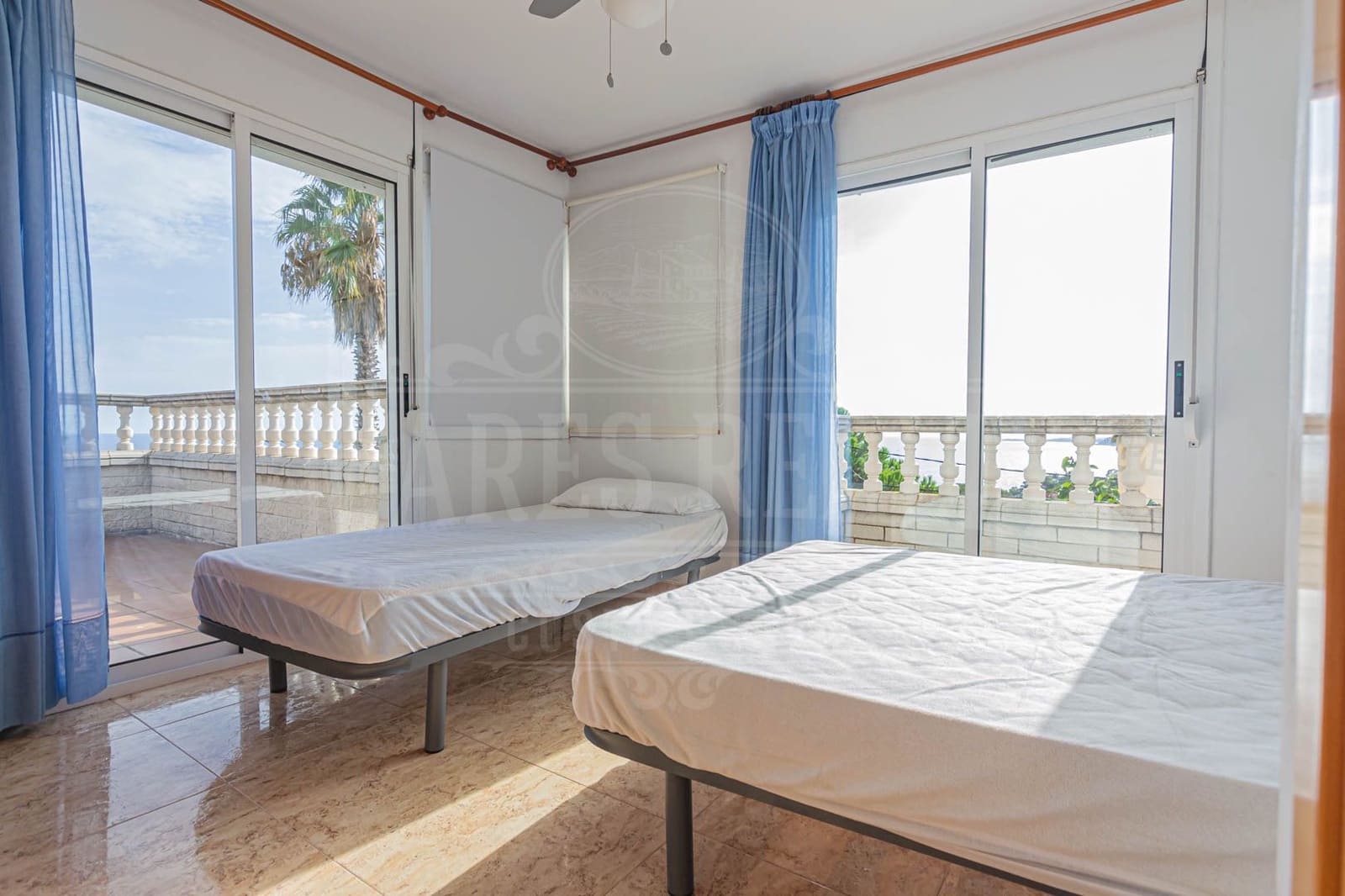 8 chambre Villa/Maison à vendre à Lloret de Mar avec piscine garage - 845 000 € (Ref: 7335363)