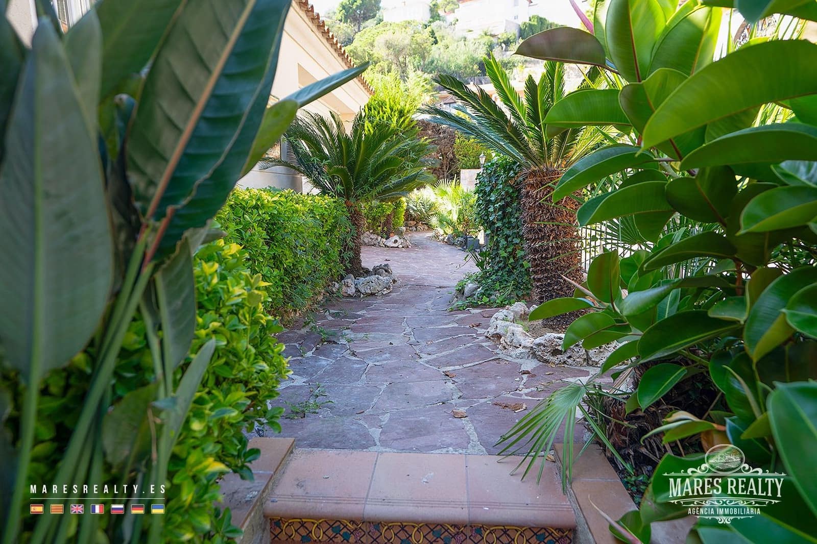 8 soveværelse Villa til salg i Lloret de Mar med garage - € 660.000 (Ref: 7335365)