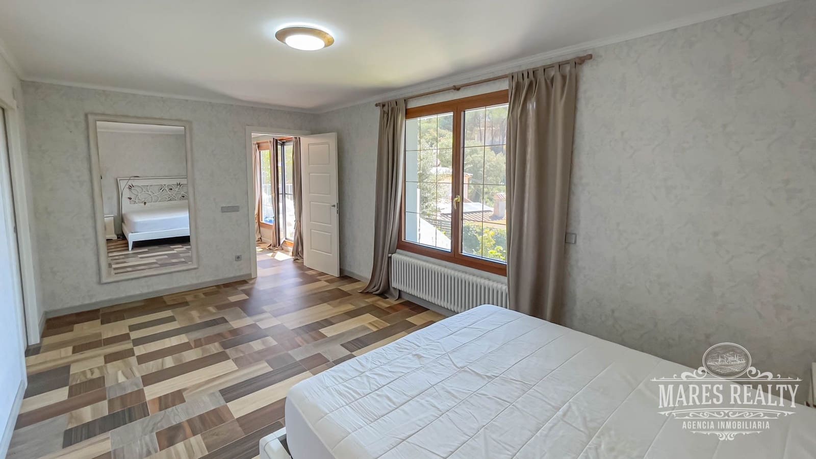 3 chambre Villa/Maison à vendre à Lloret de Mar avec garage - 450 000 € (Ref: 7335387)