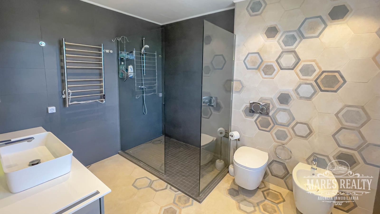 3 chambre Villa/Maison à vendre à Lloret de Mar avec garage - 450 000 € (Ref: 7335387)