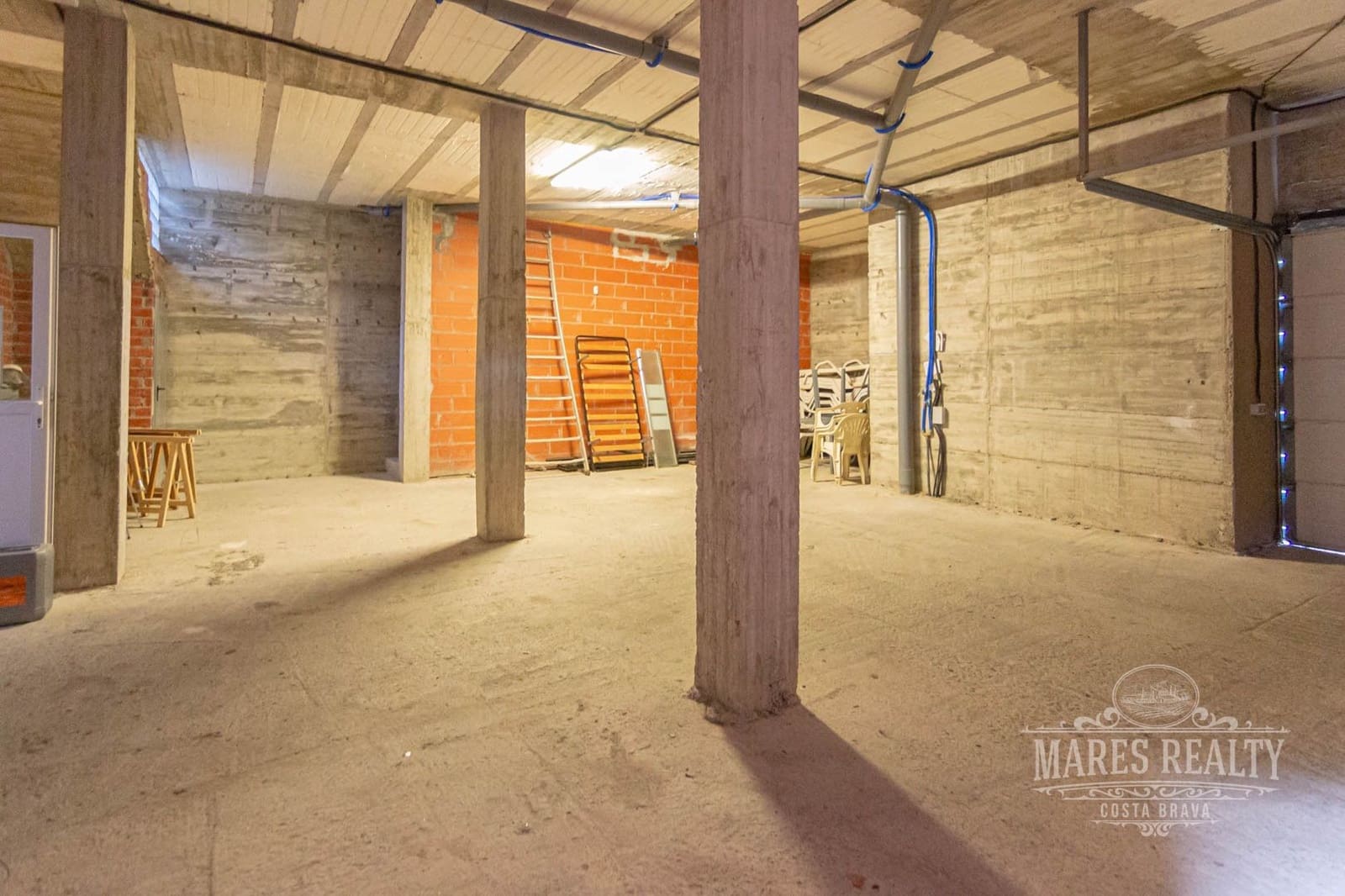 8 bedroom Villa for sale in Lloret de Mar with pool garage - € 695,000 (Ref: 7335393)