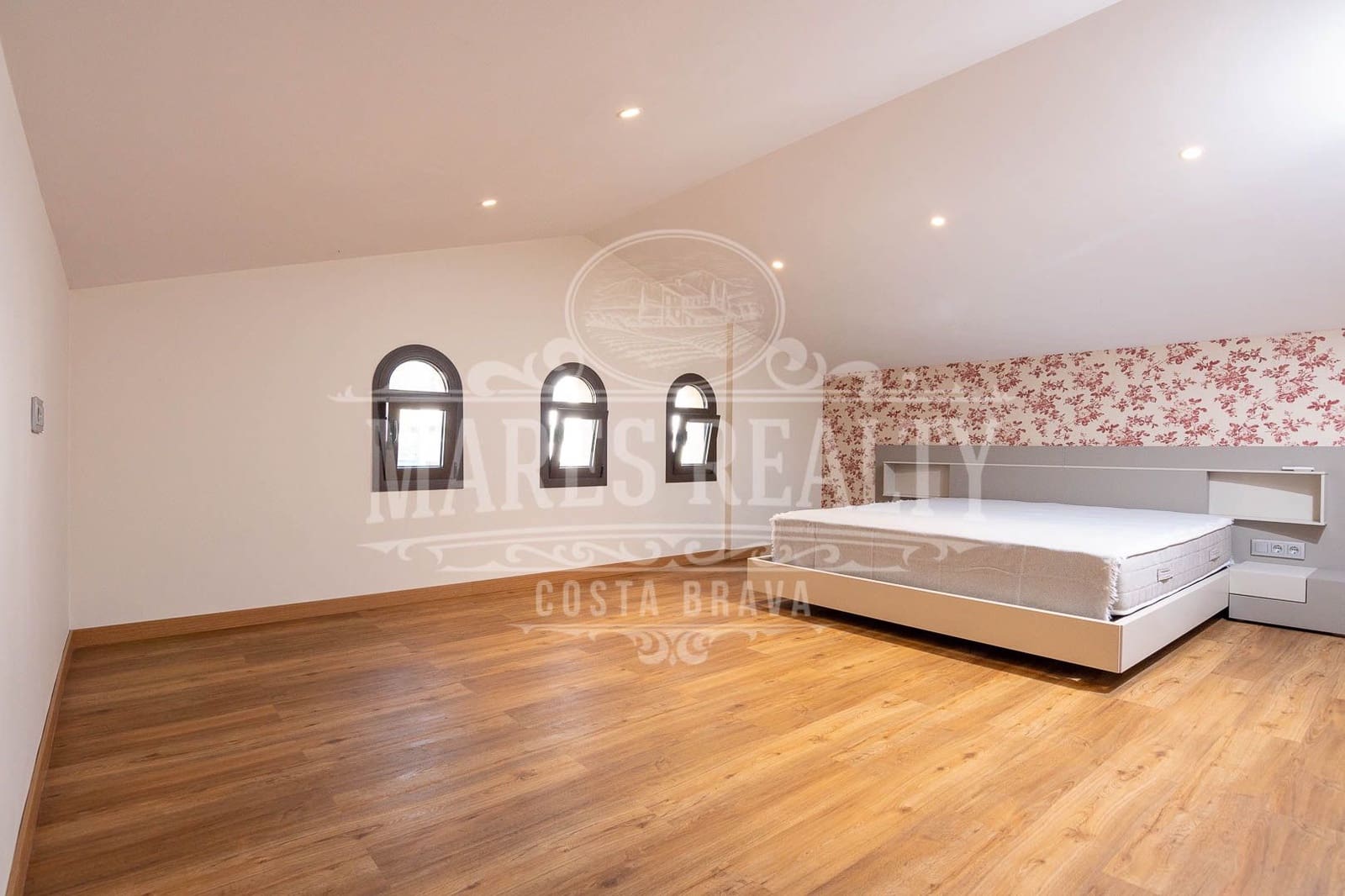 6 soveværelse Villa til salg i Lloret de Mar med swimmingpool garage - € 2.400.000 (Ref: 7340197)