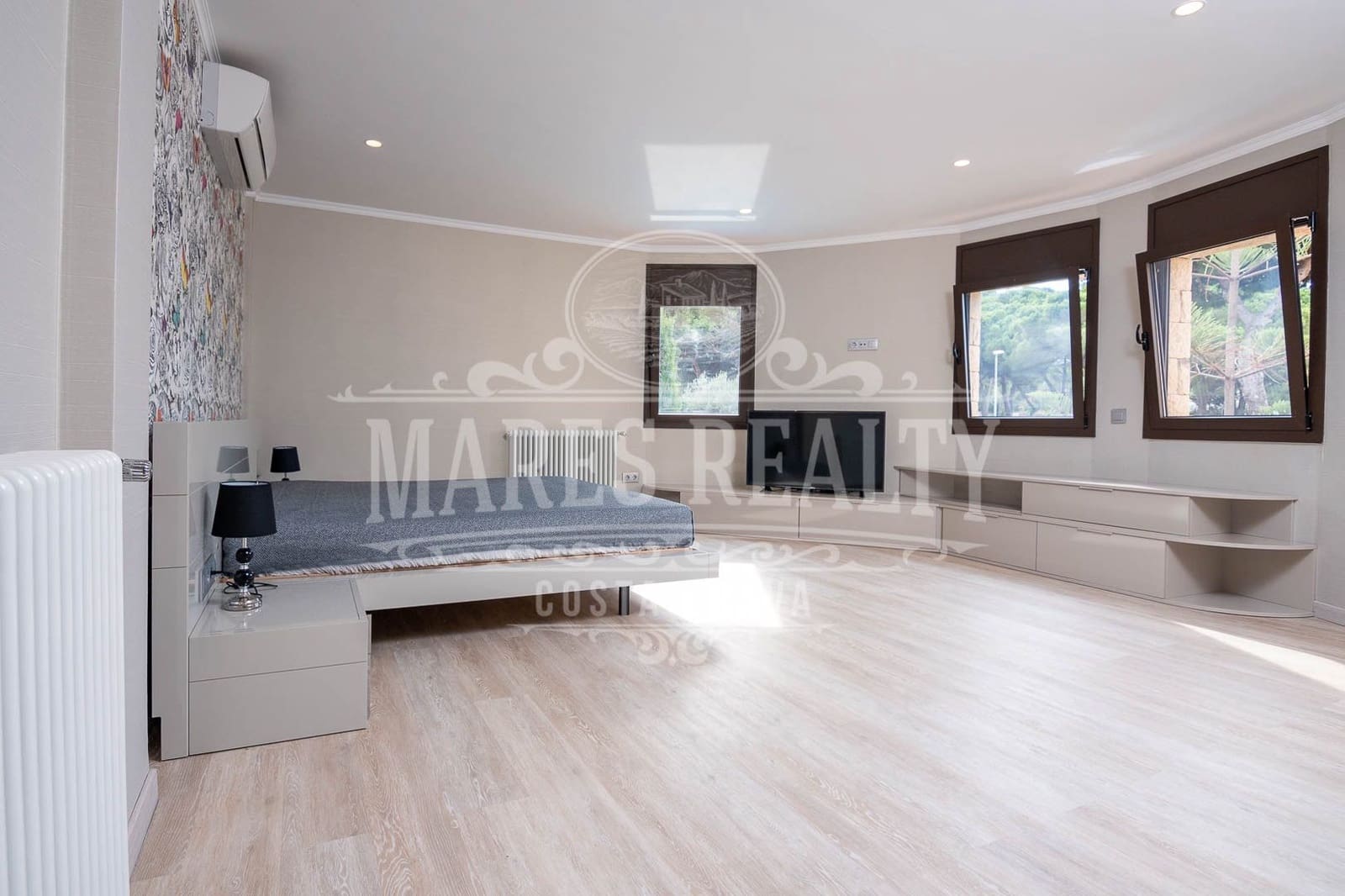 6 soveværelse Villa til salg i Lloret de Mar med swimmingpool garage - € 2.400.000 (Ref: 7340197)