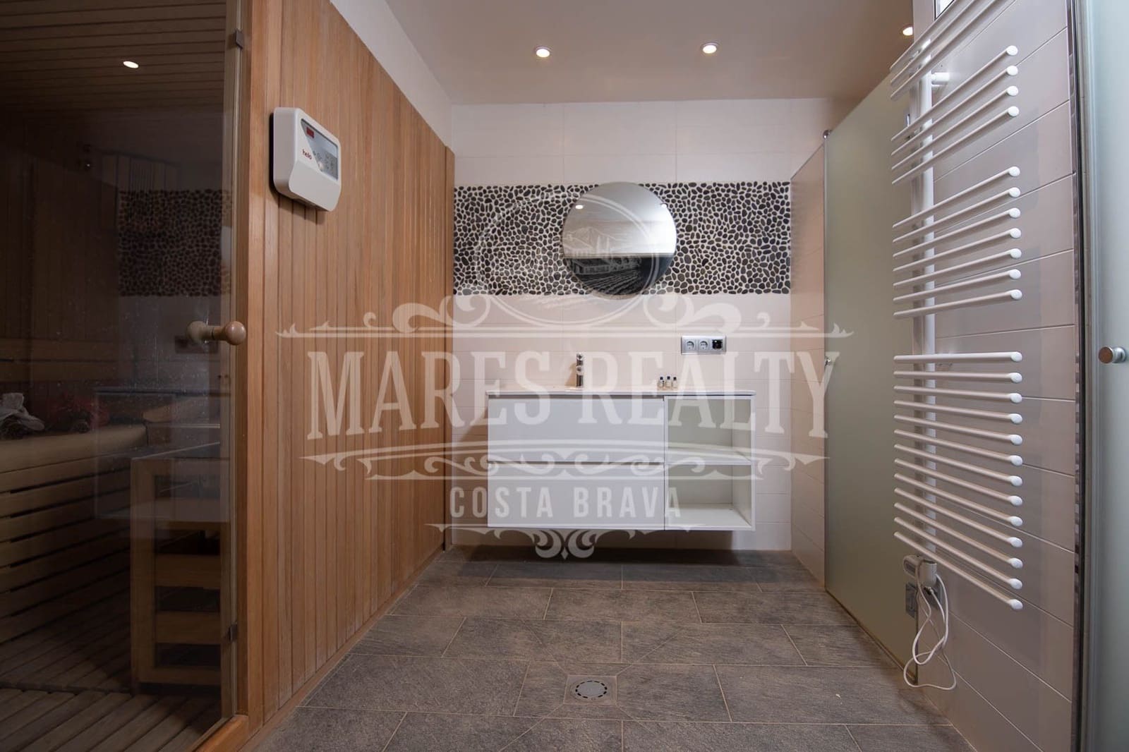 6 soveværelse Villa til salg i Lloret de Mar med swimmingpool garage - € 2.400.000 (Ref: 7340197)