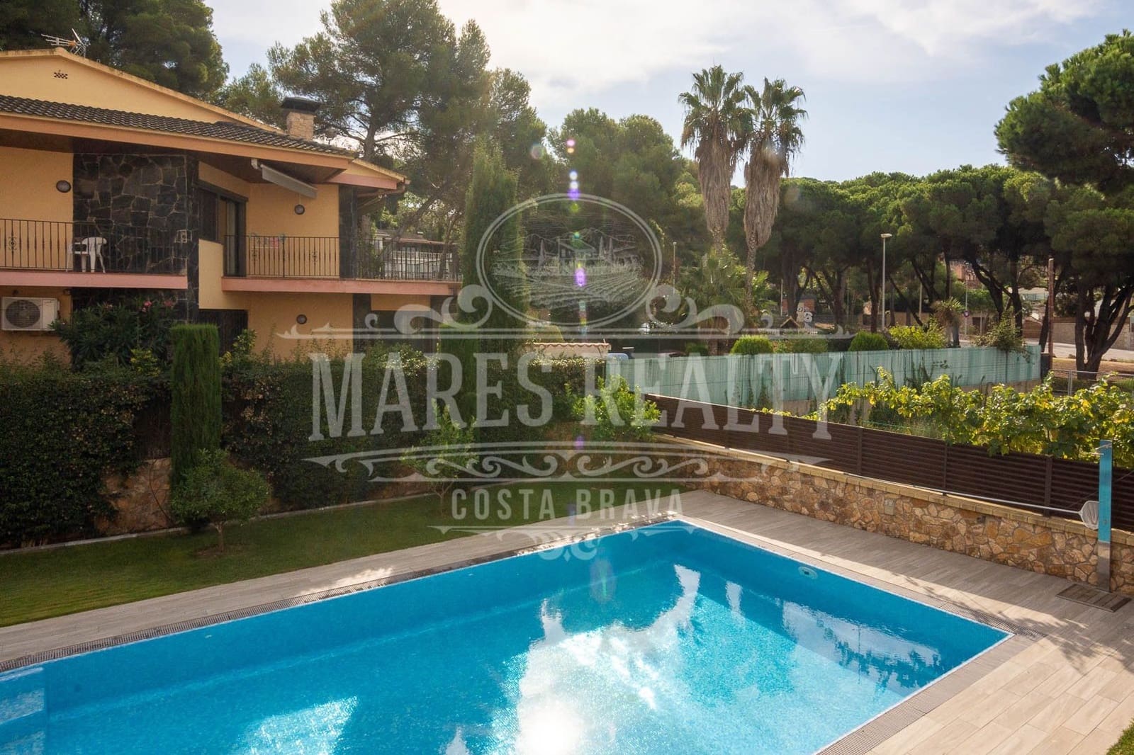 6 soveværelse Villa til salg i Lloret de Mar med swimmingpool garage - € 2.400.000 (Ref: 7340197)