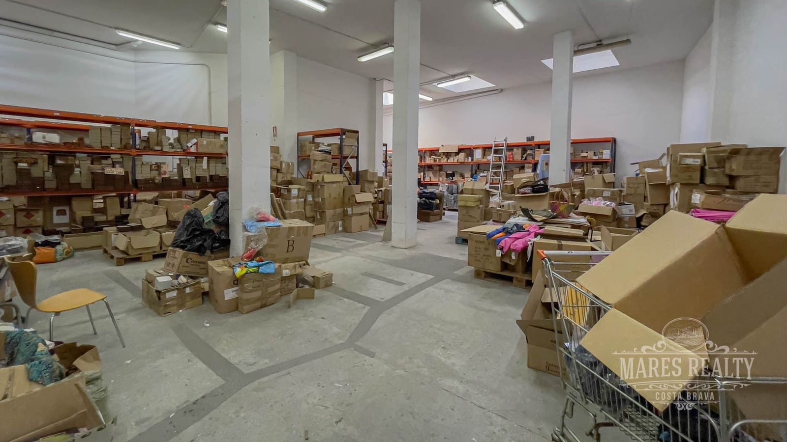 Commercial for sale in Lloret de Mar - € 245,000 (Ref: 7367112)