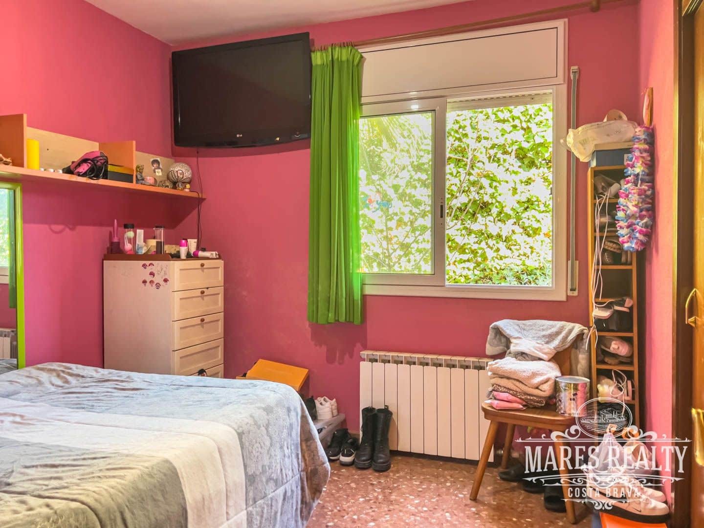 6 bedroom Villa for sale in Lloret de Mar with pool garage - € 525,000 (Ref: 7381296)