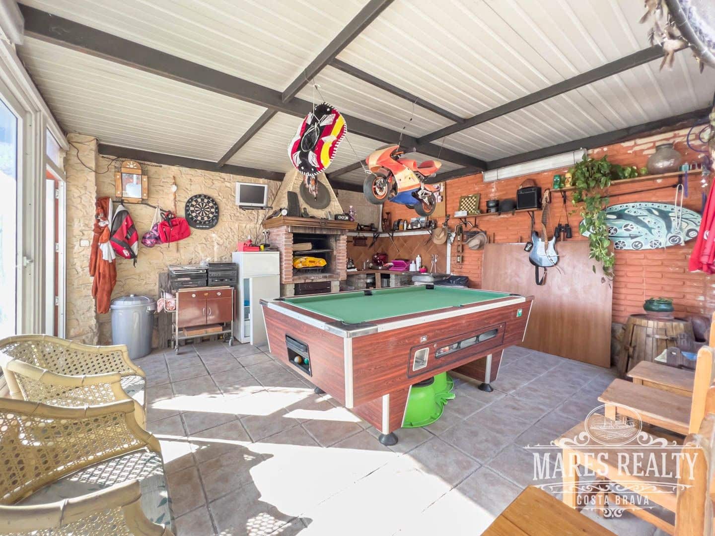 6 bedroom Villa for sale in Lloret de Mar with pool garage - € 525,000 (Ref: 7381296)