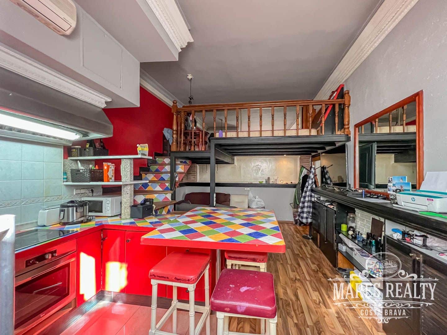 6 bedroom Villa for sale in Lloret de Mar with pool garage - € 525,000 (Ref: 7381296)