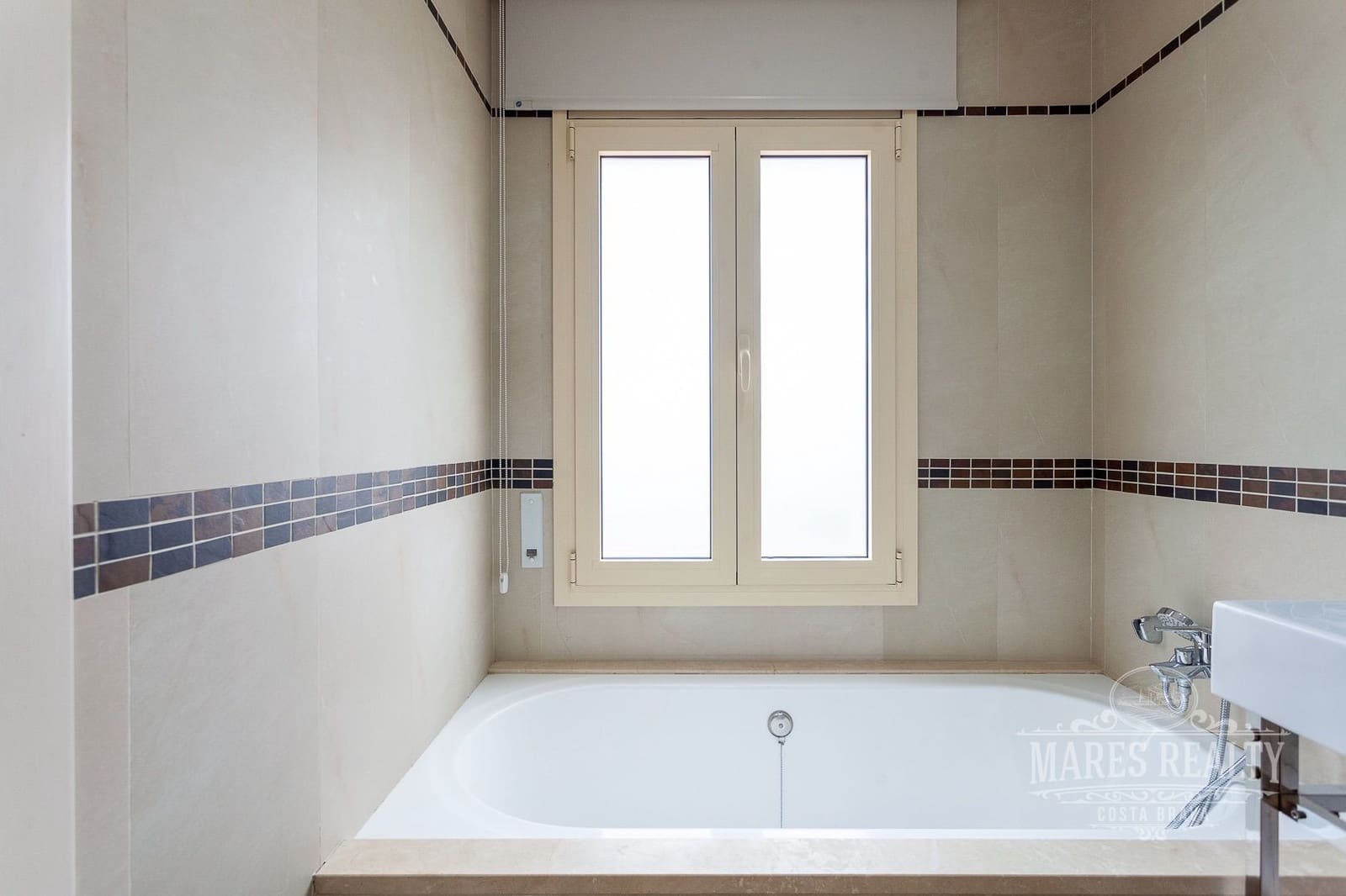 3 soveværelse Villa til salg i Lloret de Mar med swimmingpool garage - € 799.000 (Ref: 7388416)