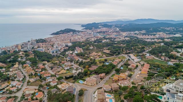 3 soveværelse Villa til salg i Roca Grossa, Lloret de Mar med swimmingpool garage - € 799.000 (Ref: 7388416)