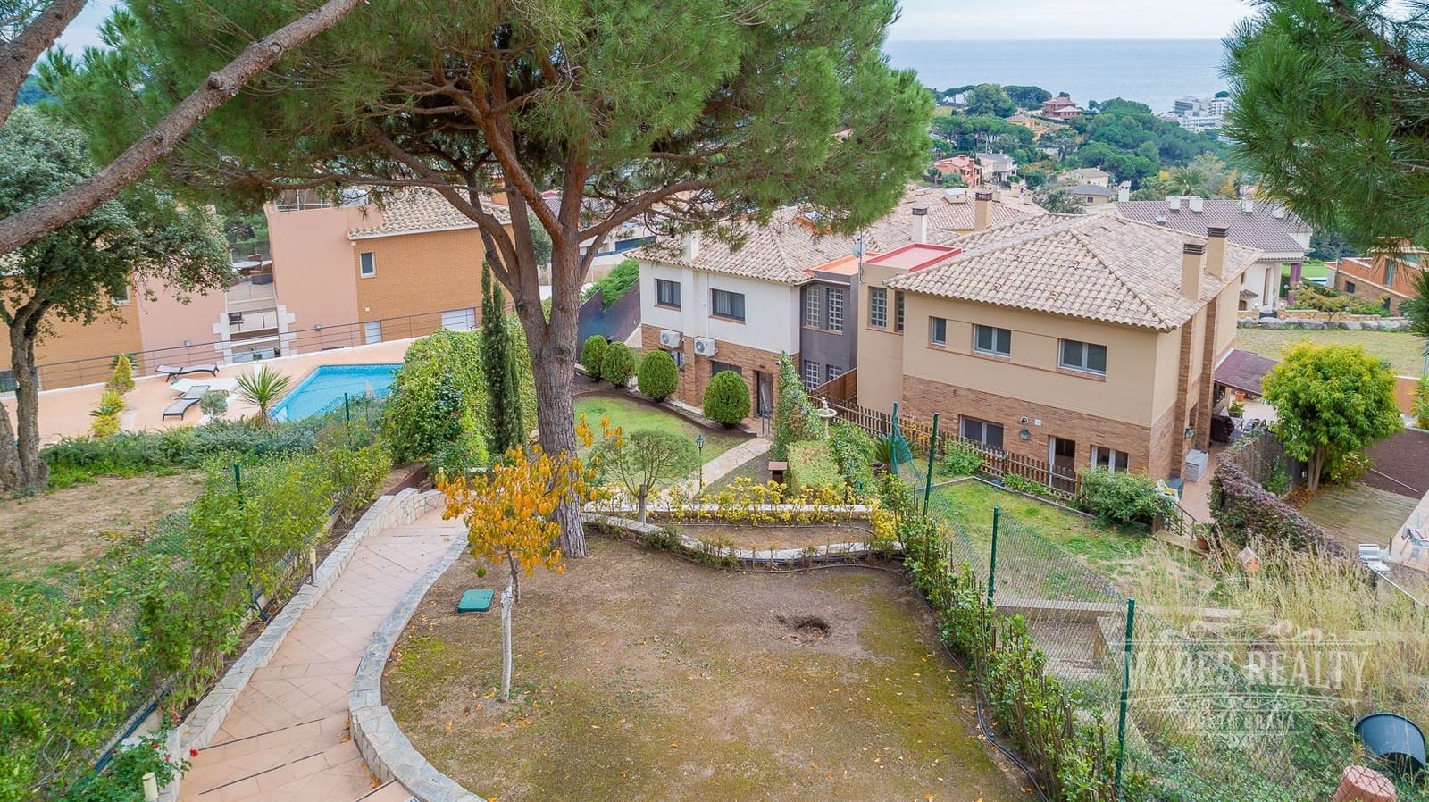 3 soveværelse Villa til salg i Lloret de Mar med swimmingpool garage - € 799.000 (Ref: 7388416)