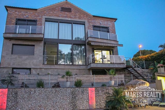 5 camera da letto Villa in vendita in Lloret de Mar con piscina garage - 995.000 € (Rif: 7402302)